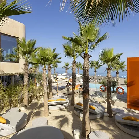 Exclusive 3-bedroom In Higueron Apartamento