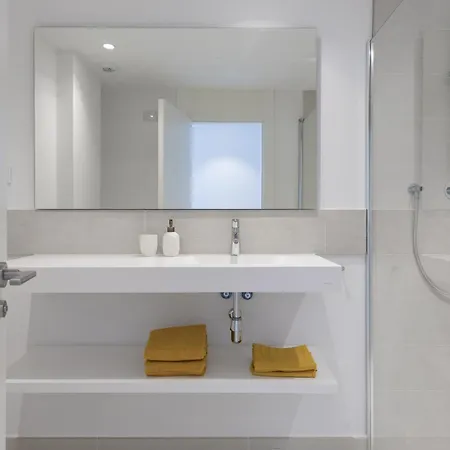 Exclusive 3-bedroom In Higueron Fuengirola
