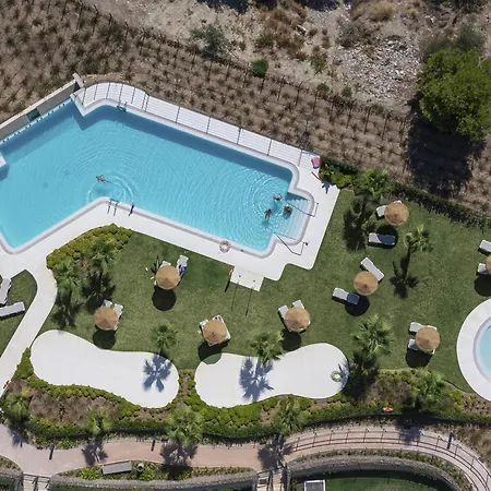 Exclusive 3-bedroom In Higueron Apartment