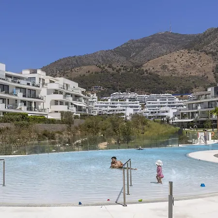Exclusive 3-bedroom In Higueron Apartment