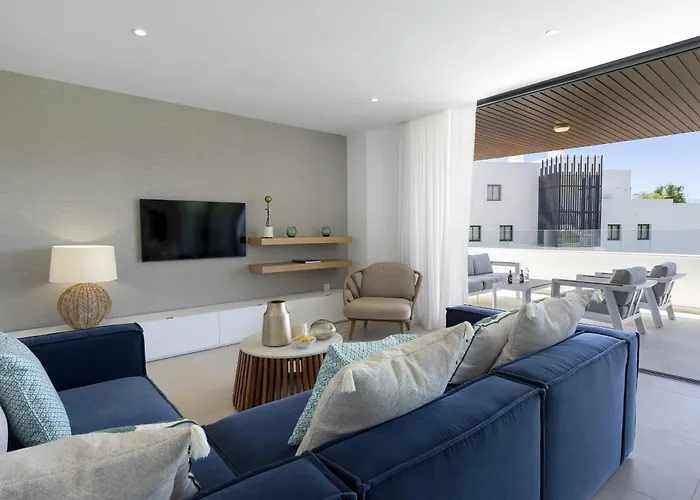 Exclusive 3-bedroom In Higueron Daire Fuengirola